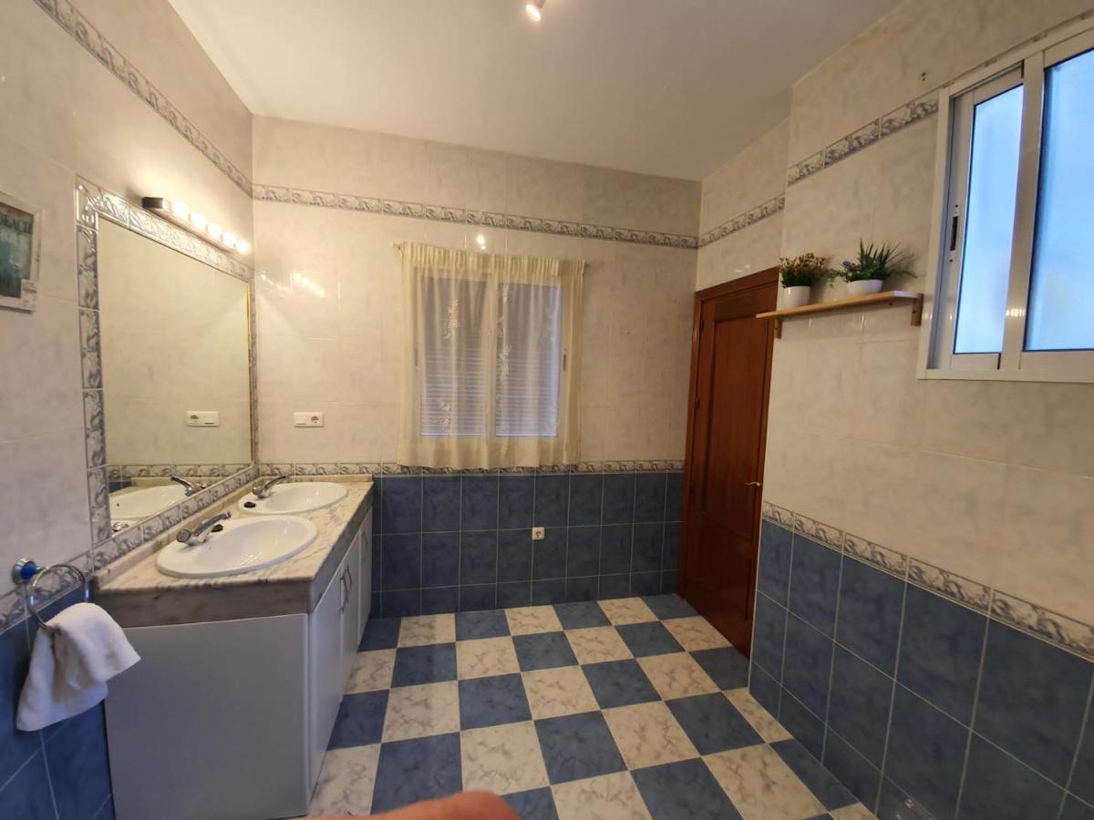 Apartamento Ollerias Málaga Extérieur photo