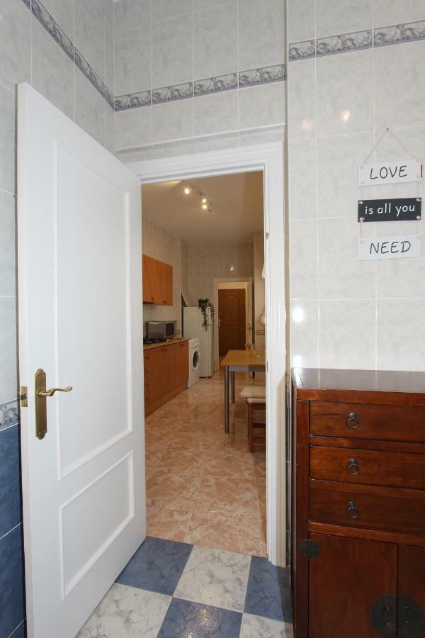 Apartamento Ollerias Málaga Extérieur photo
