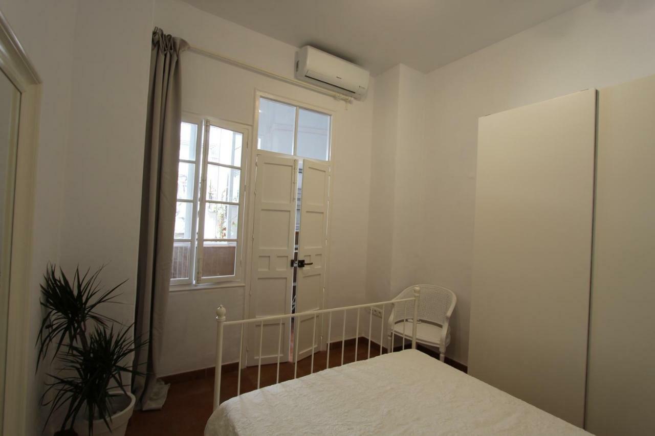 Apartamento Ollerias Málaga Extérieur photo