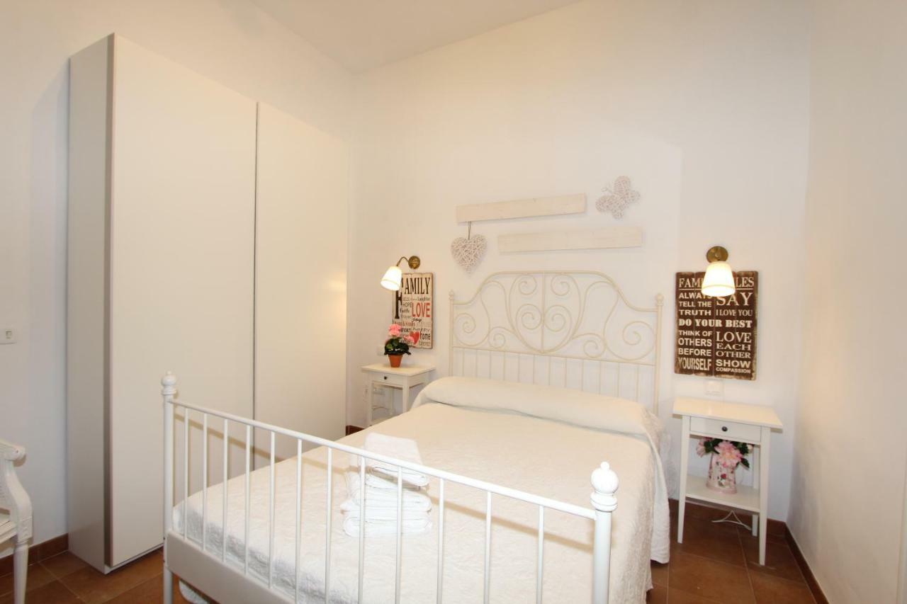 Apartamento Ollerias Málaga Extérieur photo
