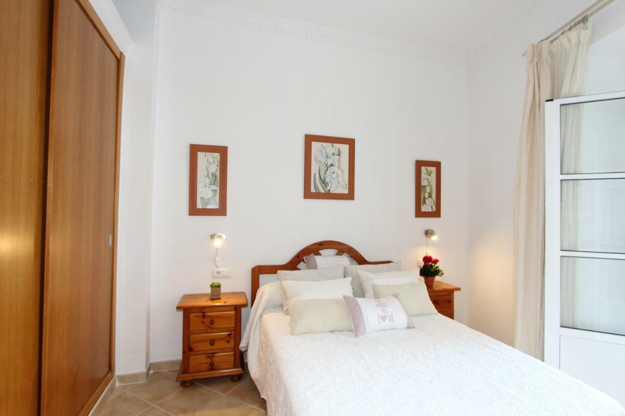 Apartamento Ollerias Málaga Extérieur photo